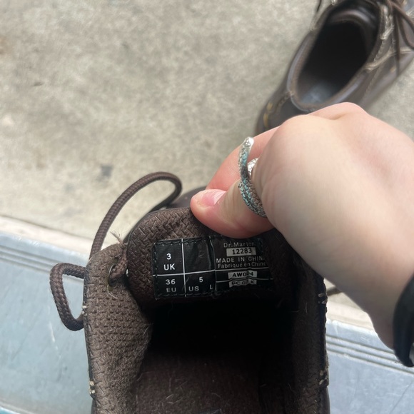 Vintage Dr Marten Brown Low Tops with Flowers - Picture 6 of 7